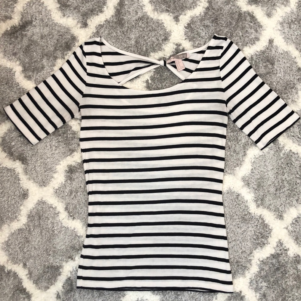 Cute Striped Tee with Bow Keyhole back detail